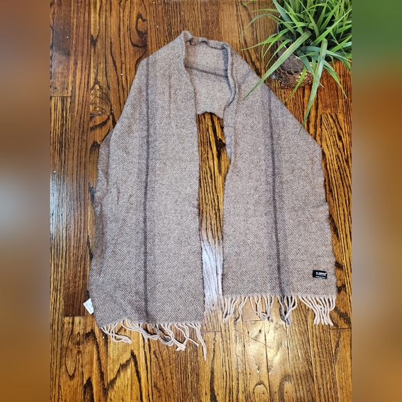 Il Moro Firenze Unisex Scarf Tan Made In Italy 50% Cashmere 50% wool - Picture 6 of 6